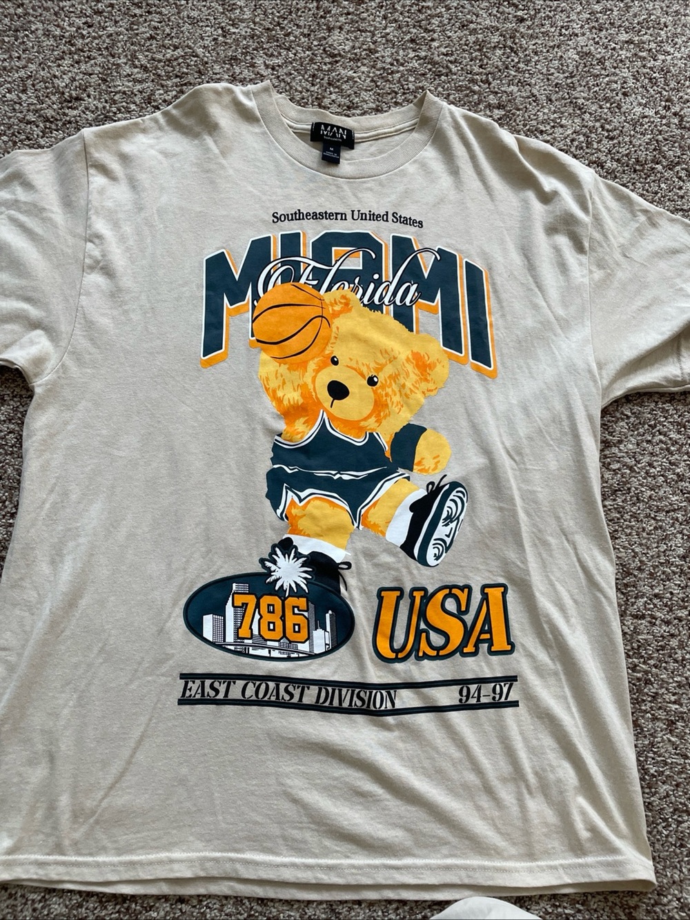 BoohooMAN Y2K Men’s Miami Florida Graphic Tee – Size M